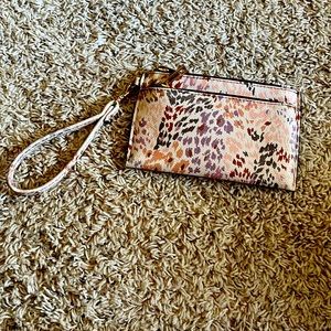 Wristlet wallet